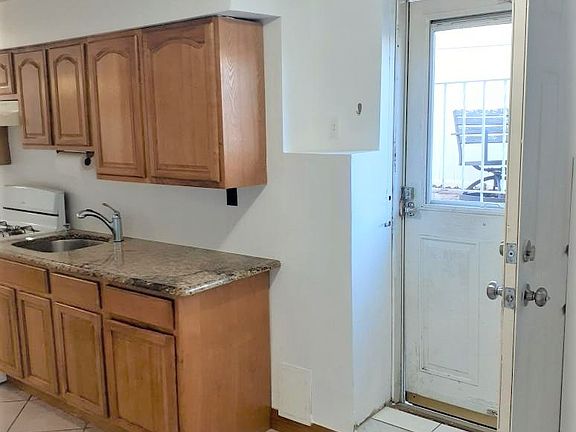 3rd image of 399 Winant Ave #G
