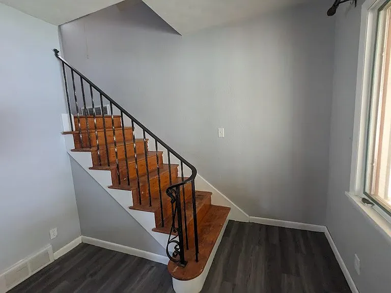 3317 Maple St — Photo 8
