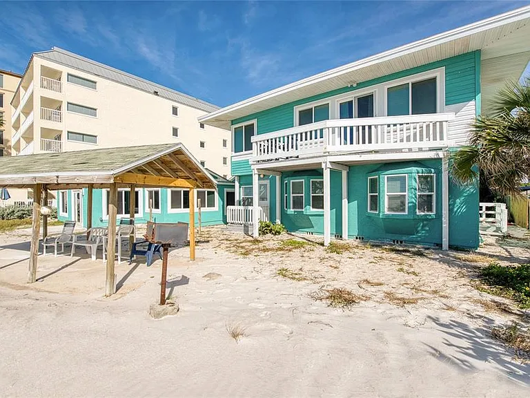 19506 Gulf Blvd #4 — Photo 1