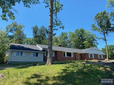 535 Concord Pl, Wyckoff, NJ, 07481