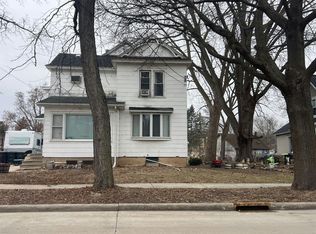 511 N Main St, Lake Mills, WI