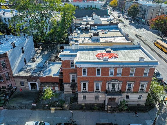 3rd image of 412 55th St