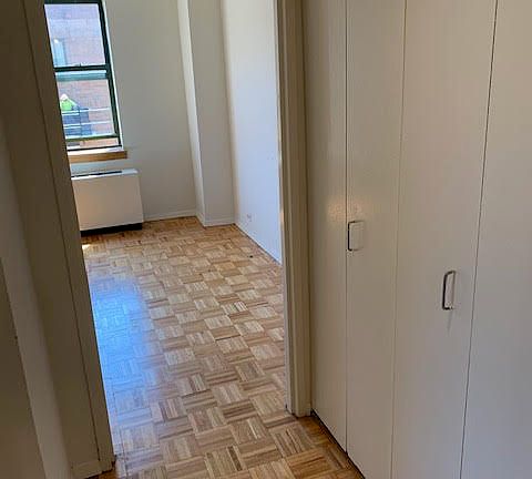 2nd image of 600 Columbus Ave APT 7P