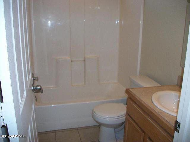 1st image of 1748 W Sherman St Unit 2