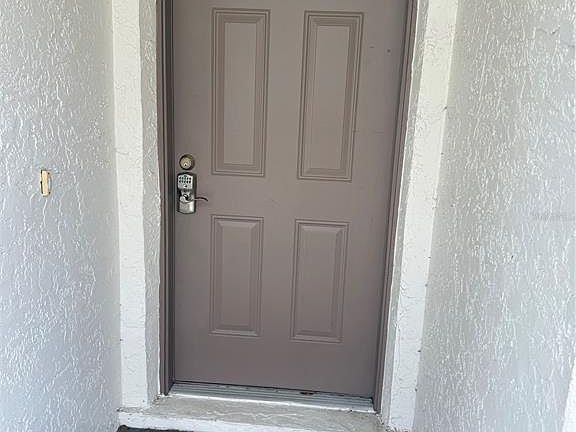 4th image of 514 Longfellow Ct APT C