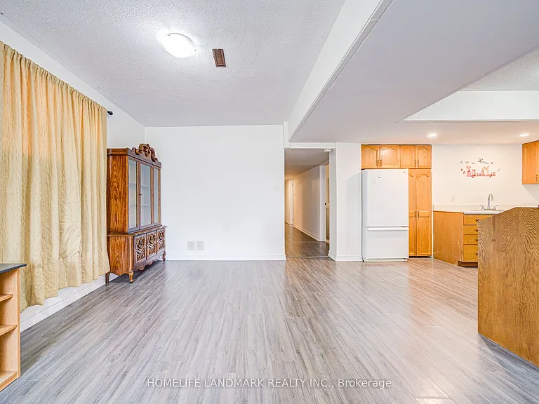113 Oak Ave — Photo 8