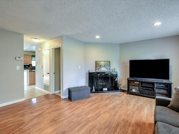 4th image of 3434 Brushcreek Way