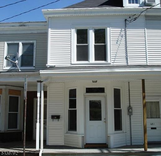 1st image of 179 Morris St