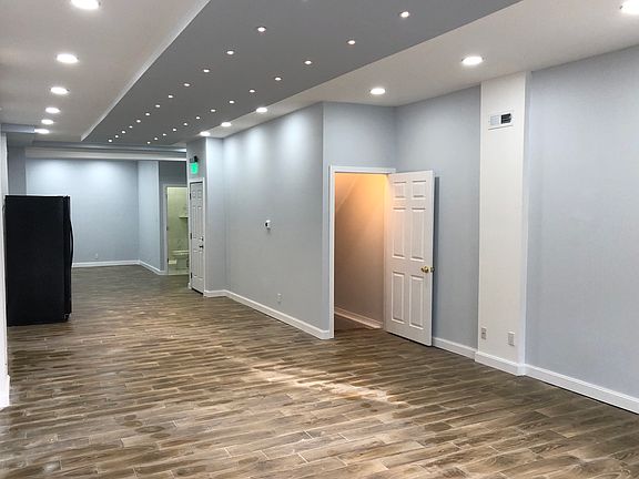 2nd image of 2637 E Clearfield St #1