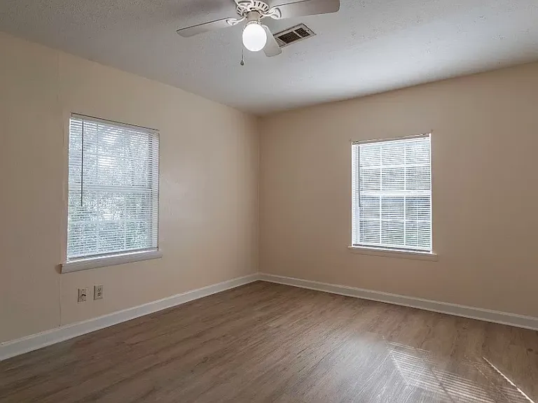 2054 Oklahoma St — Photo 13