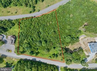 24 Woodlands Hill Ln, Oakland, MD 21550