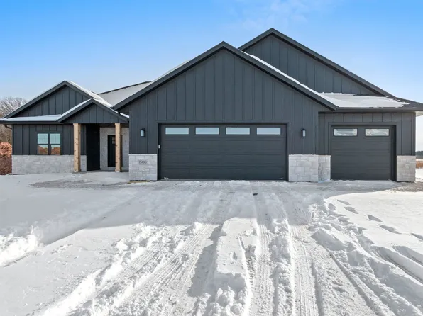 1588 Prairie Clover Ct, Green Bay, WI 54311