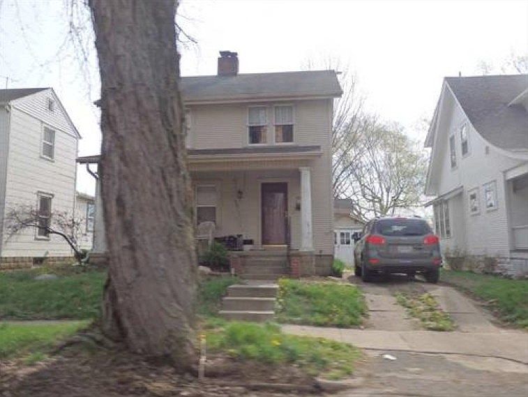 2nd image of 806 Madison Ave