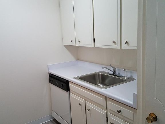 2nd image of 30 S Emerson Street # Fl 3rd