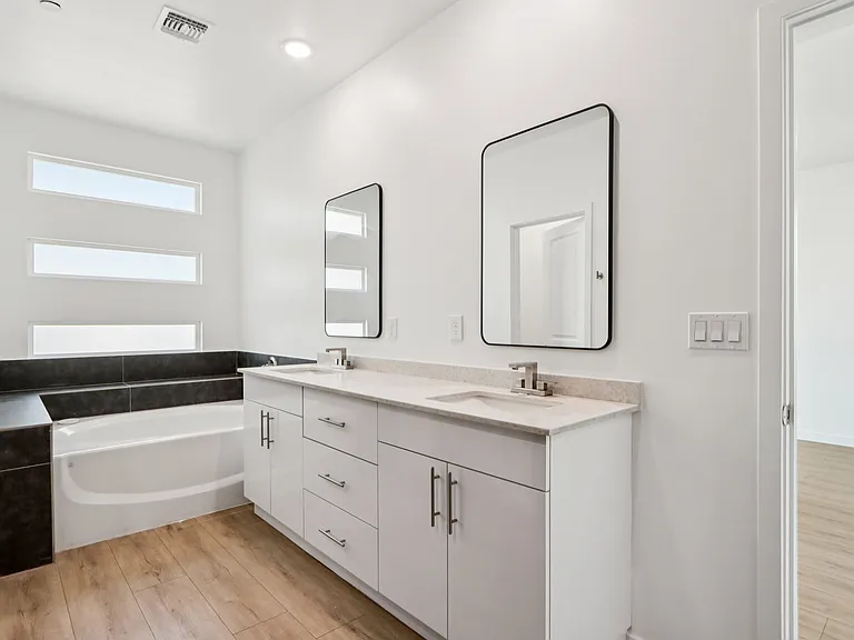 St. Moritz Townhomes — Photo 17