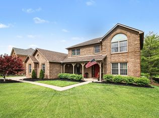 914 Cedarpark Dr, Cincinnati, OH 45233