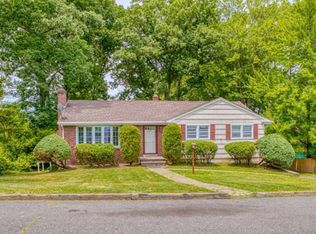 20 Walnut Ave, Emerson, NJ 07630