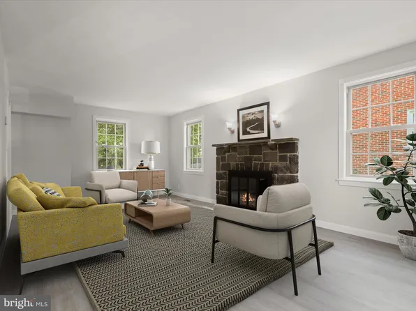 7012 Deerfield Rd, Pikesville, MD 21208