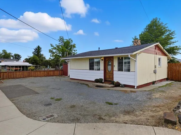 233 Lozier Ln, Medford, OR 97501