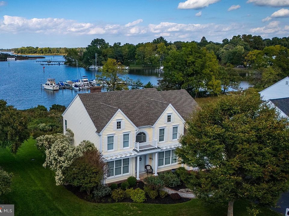 1st image of 214 Harbor Ln