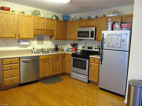 2nd image of 7709 Jolene Ct