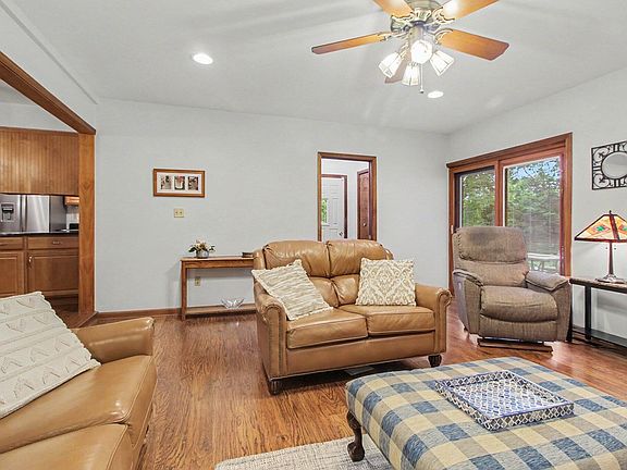 4th image of 544 North Dr