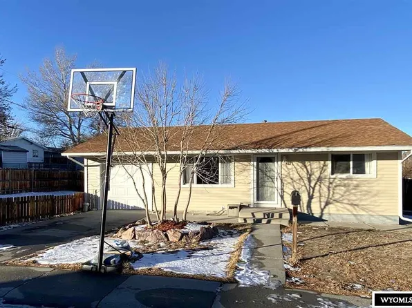 1050 E 22nd St, Casper, WY 82601