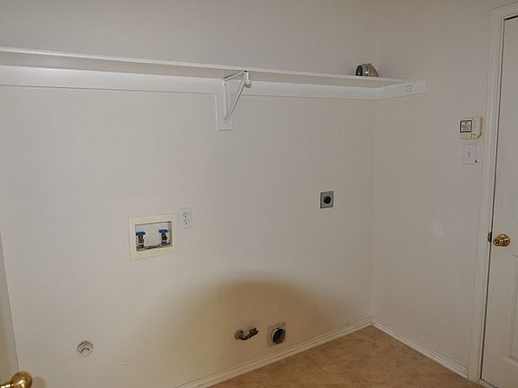 2nd image of 3420 Pueblo Dr