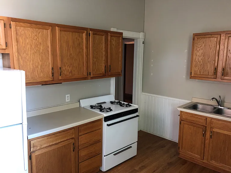 534 Laurel Ave #2BDR — Photo 4