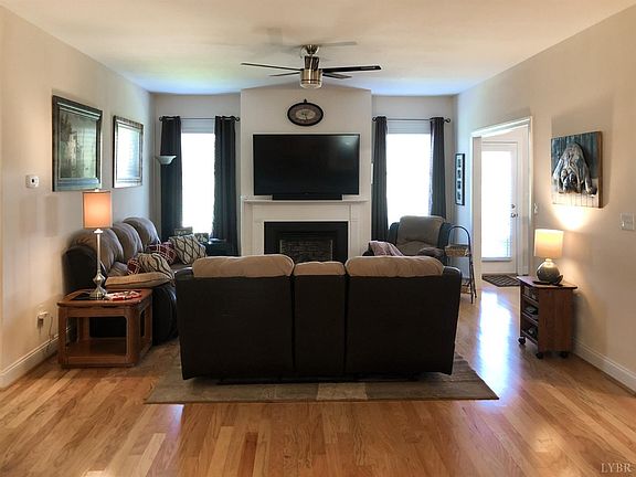 5th image of 1115 Helmsdale Dr Lot 5
