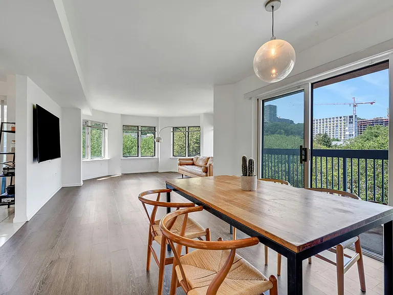 418 Chase Ct — Photo 11