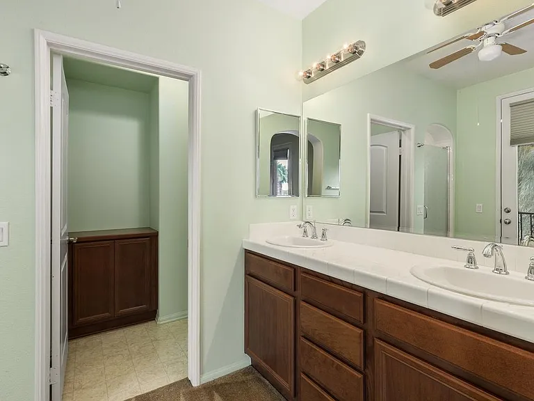 245 Paseo Gregario — Photo 9