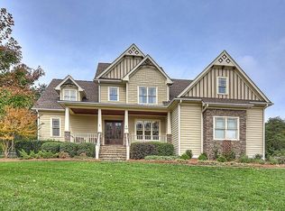 139 Bayberry Creek Cir, Mooresville, NC 28117