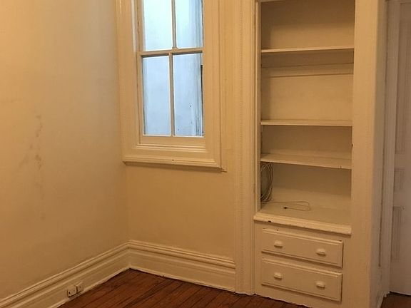 5th image of 410 7th St APT 3