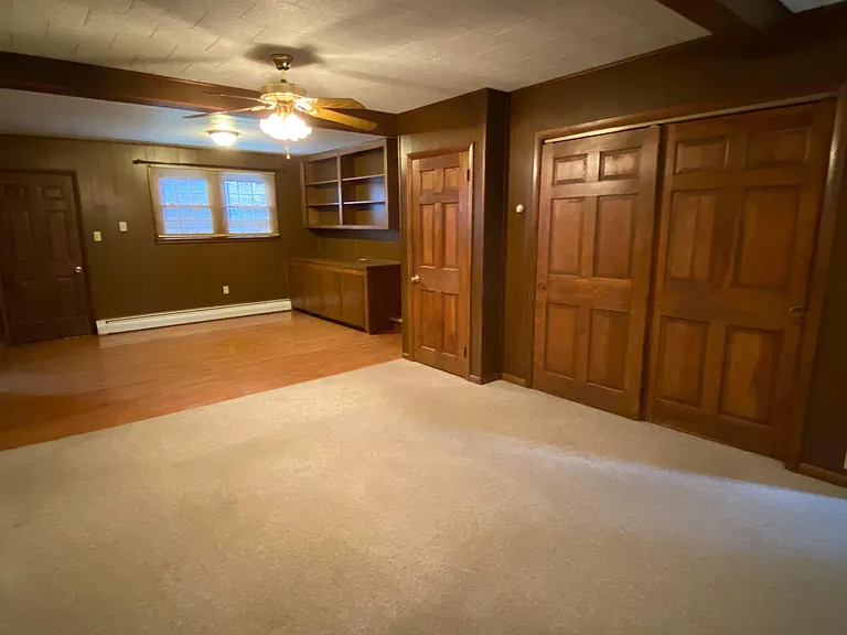 294 Overhill Dr — Photo 2