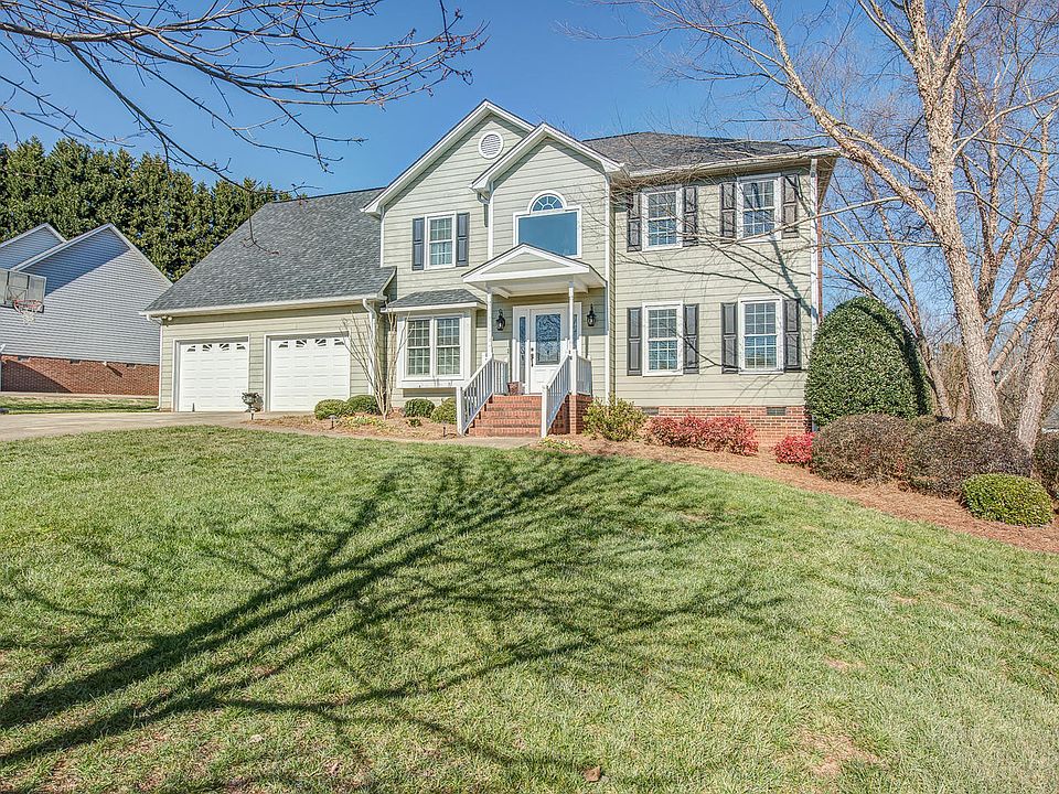1st image of 2518 Saddlehorse Ln