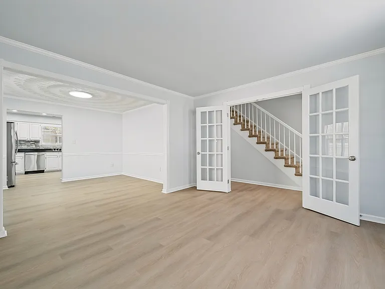 1578 Winthrope Dr — Photo 6