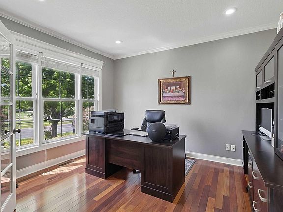 4th image of 3077 Marynoel Ave