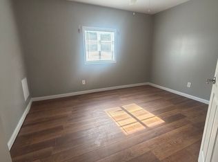 1009 Carlisle St, Martins Ferry, OH 43935