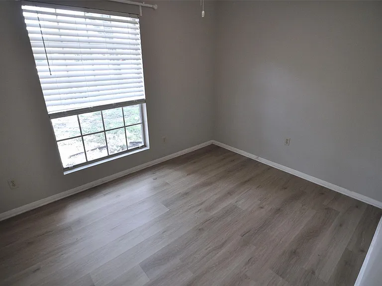 602 Timbergrove Ct — Photo 4