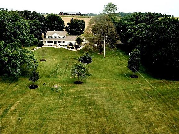 3rd image of 15793 Old Country Ct