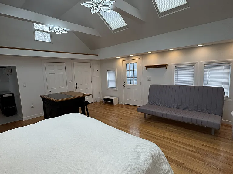 16B Homestead Ave #16B — Photo 13