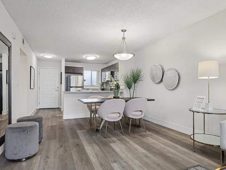B2- Model Unit (2bd 2bth)