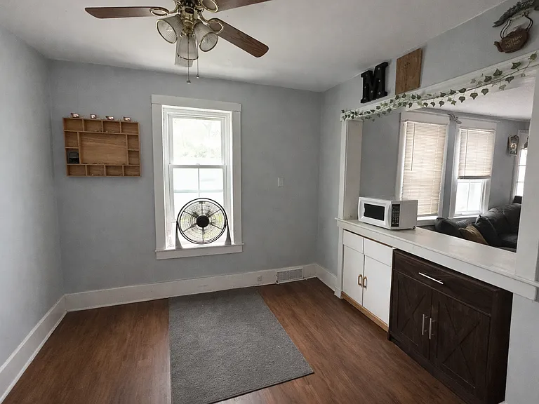 2519 Genesee St #3 — Photo 3