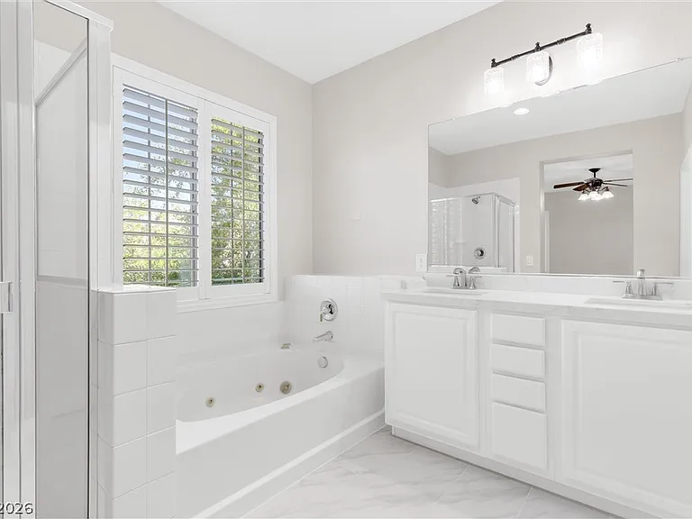 11837 Luna Del Mar Ln — Photo 20