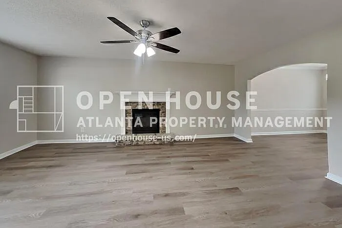 800 Franklin Mill Trce — Photo 4