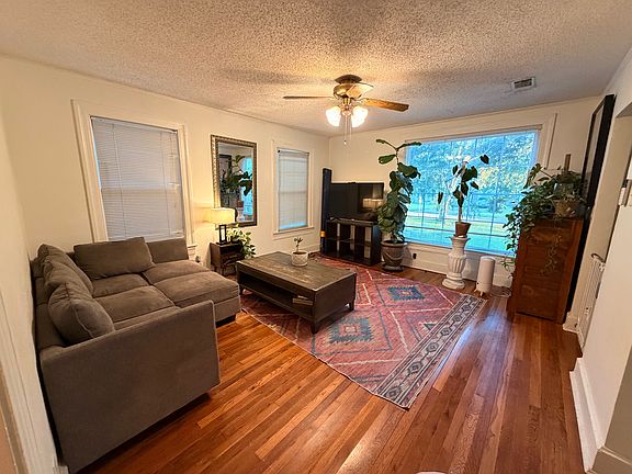 2nd image of 5967 Arden Pl