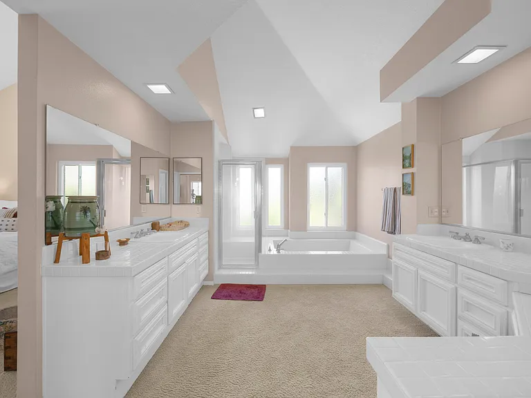 24961 Sandridge Cir — Photo 33