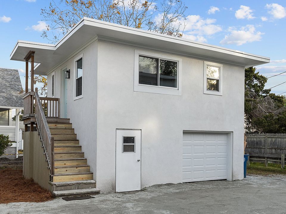 1st image of 1409 1/2 Evans St