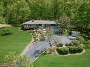 17 Woodland Rd, Morristown, NJ 07960